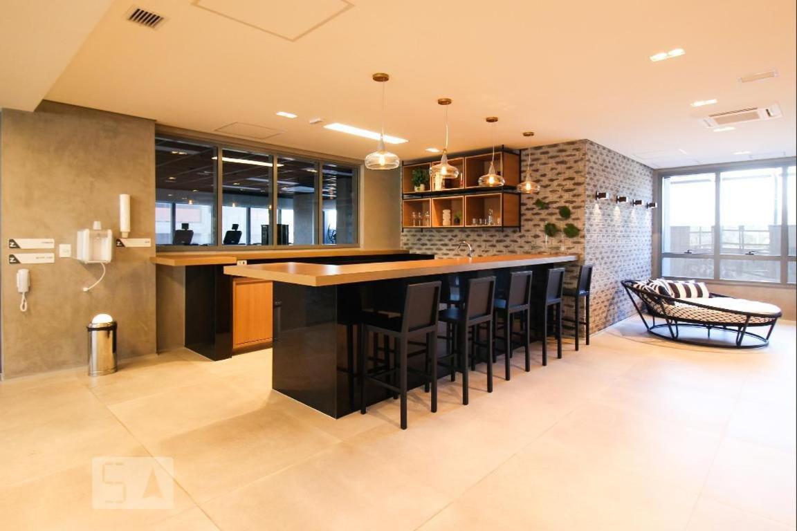 Apartamento No Ponto De Moema Garagem Lazer E Metro Perto Wifi Gratis